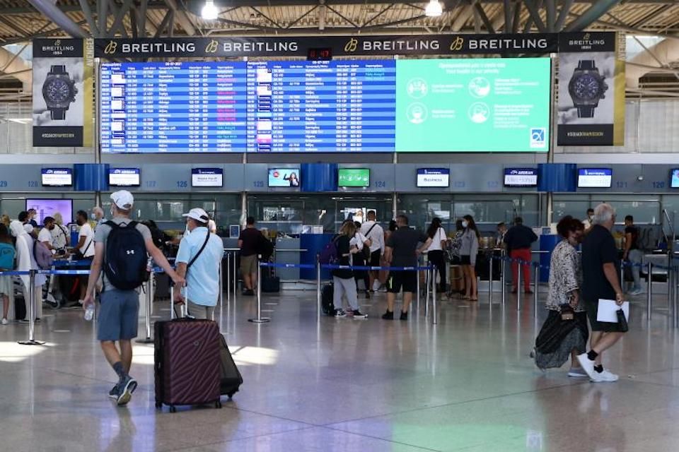 Νέοι κανονισμοί και αλλαγές στα αεροπορικά ταξίδια από την 1η Σεπτεμβρίου