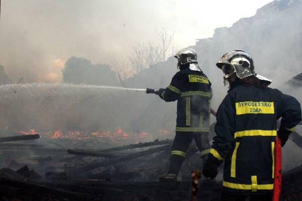 Συντονιστής Επιχειρήσεων Πυροσβεστικού Σώματος στη Σάμο, αντιδρούν βουλευτές της Κρήτης