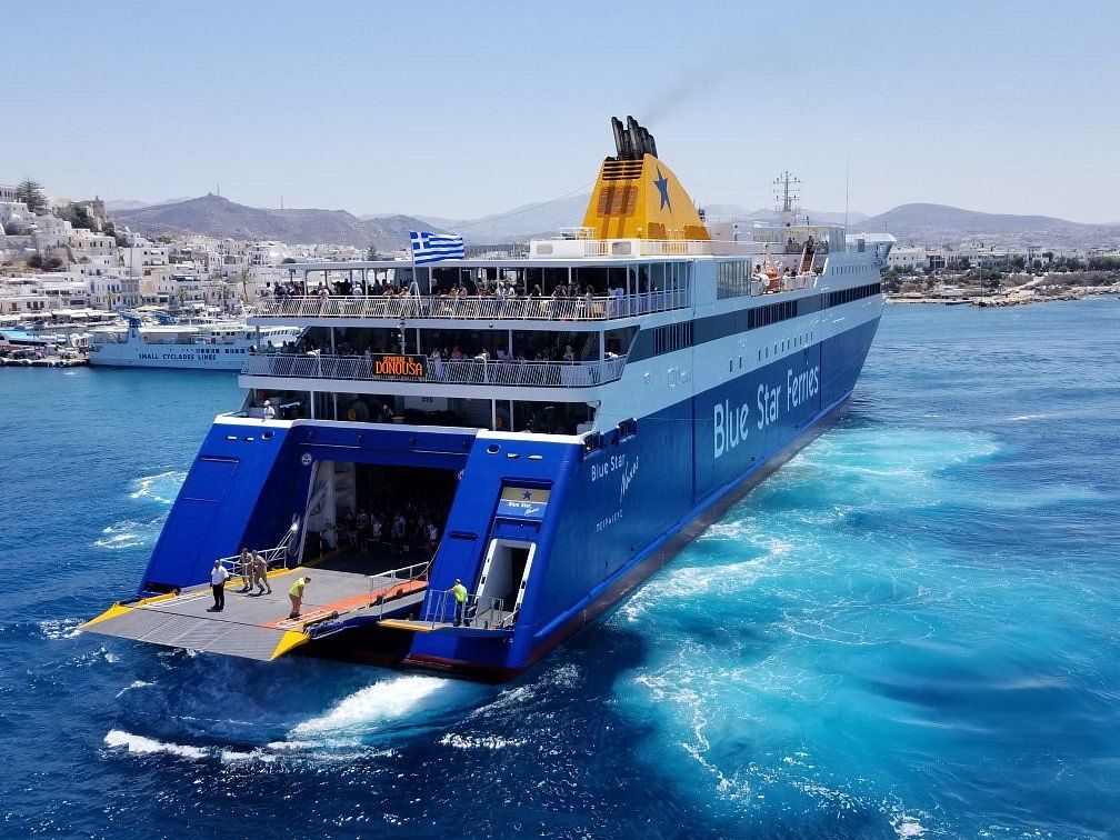 Ακτοπλοϊκά εισιτήρια: Οι εκπτώσεις από Blue Star Ferries και Hellenic Seaways
