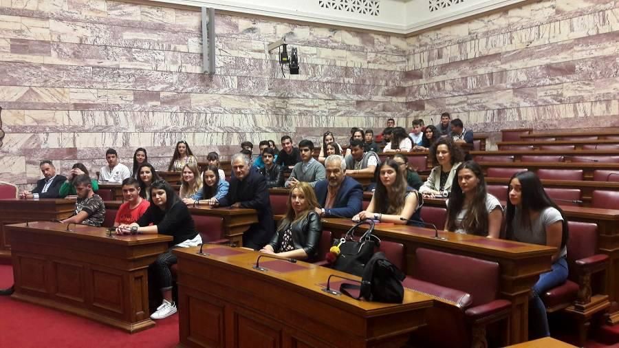 Στη Βουλή των Ελλήνων οι μαθητές των Φούρνων και της Σάμου